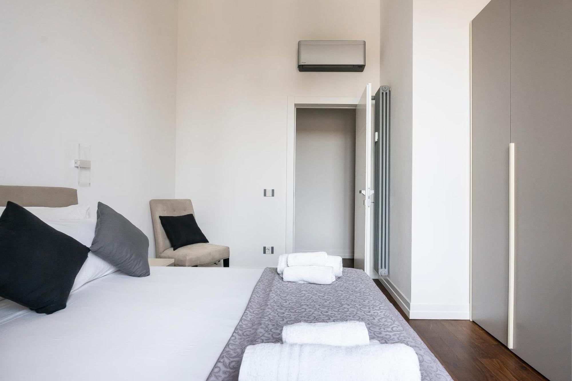 San Marco Black Luxury Con Terrazzo E Parcheggio Su Richiesta * Florencia